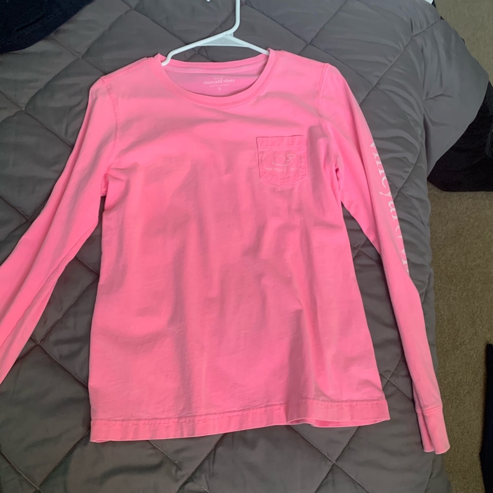 pink vineyard vines long sleeve shirt